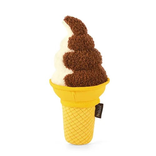 【P.L.A.Y.】プレイ スナックアタック ソフトクリーム 犬用 おもちゃ ぬいぐるみ 音が鳴る 丈夫 ベロア製 洗濯機可