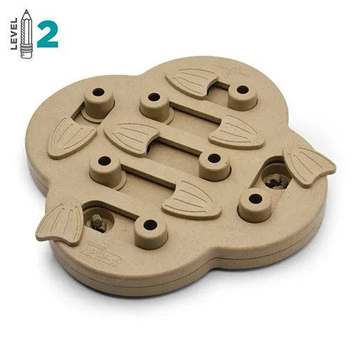 【Nina Ottosson】ニーナ・オットソン トリーツ・ゲーム ハイド・アンド・スライド［dad-way（ダッドウェイ）］犬用 おもちゃ 知育トイ ウッド調